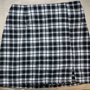 Girls plaid skirt